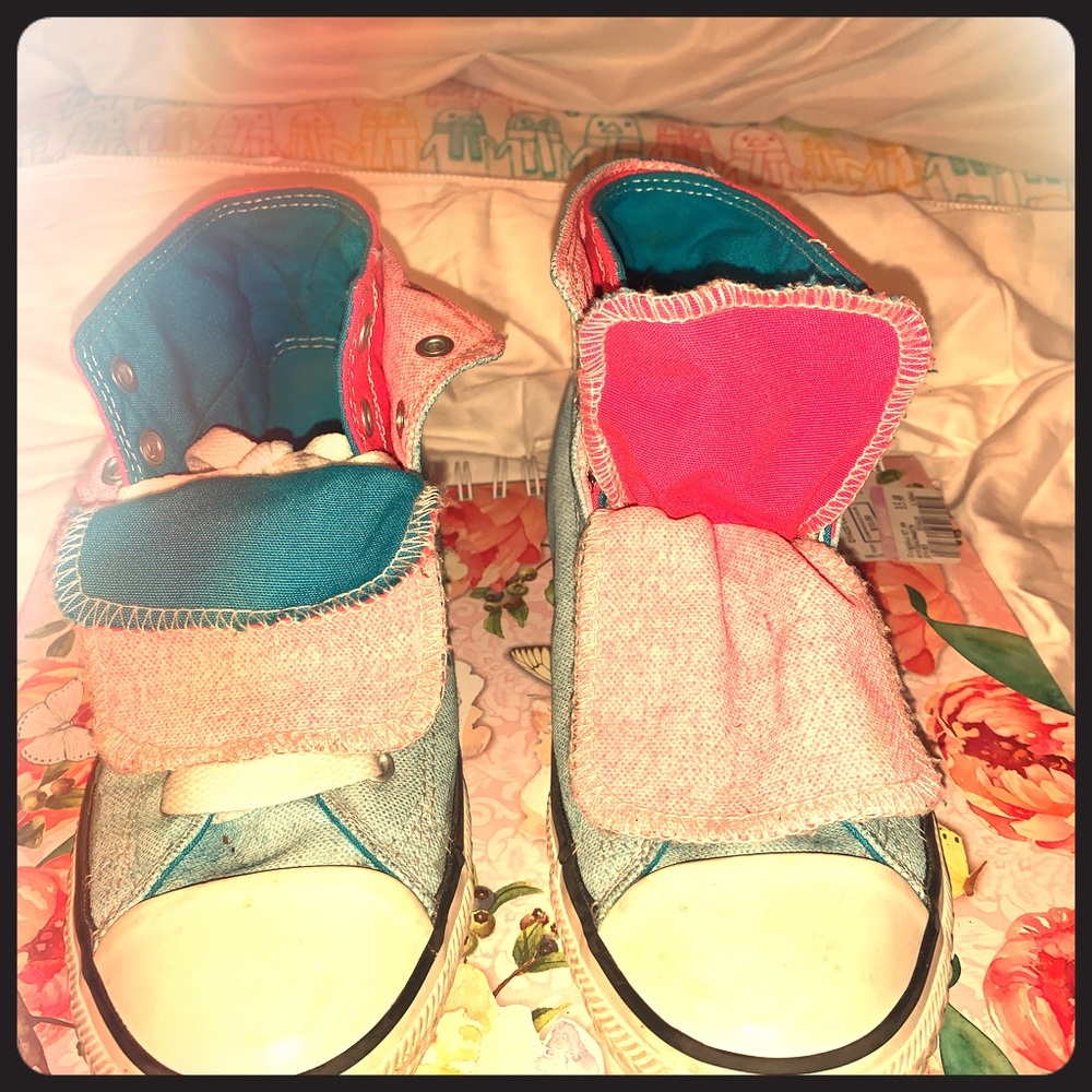 Converse shoes